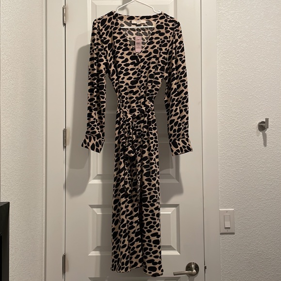 LOFT Leopard Print Maternity Dress - Picture 4 of 8